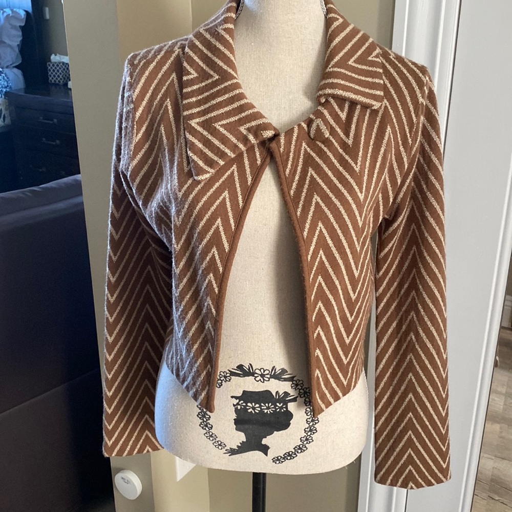 Madison Studio Sweater Brown and
Tan Stripes Medium